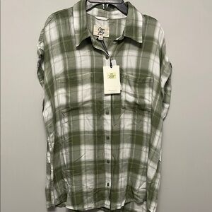 Green and White Casual Button Down Shirt with Buffalo Check